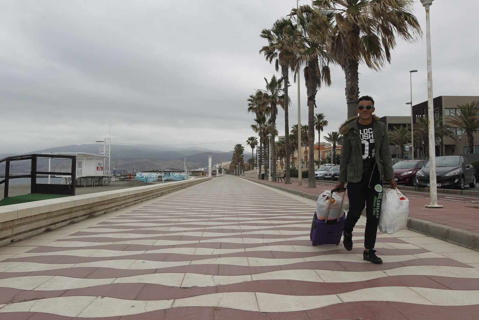 Fotogalería 'Almería, desierta en sábado'. Coronavirus-COVID-19