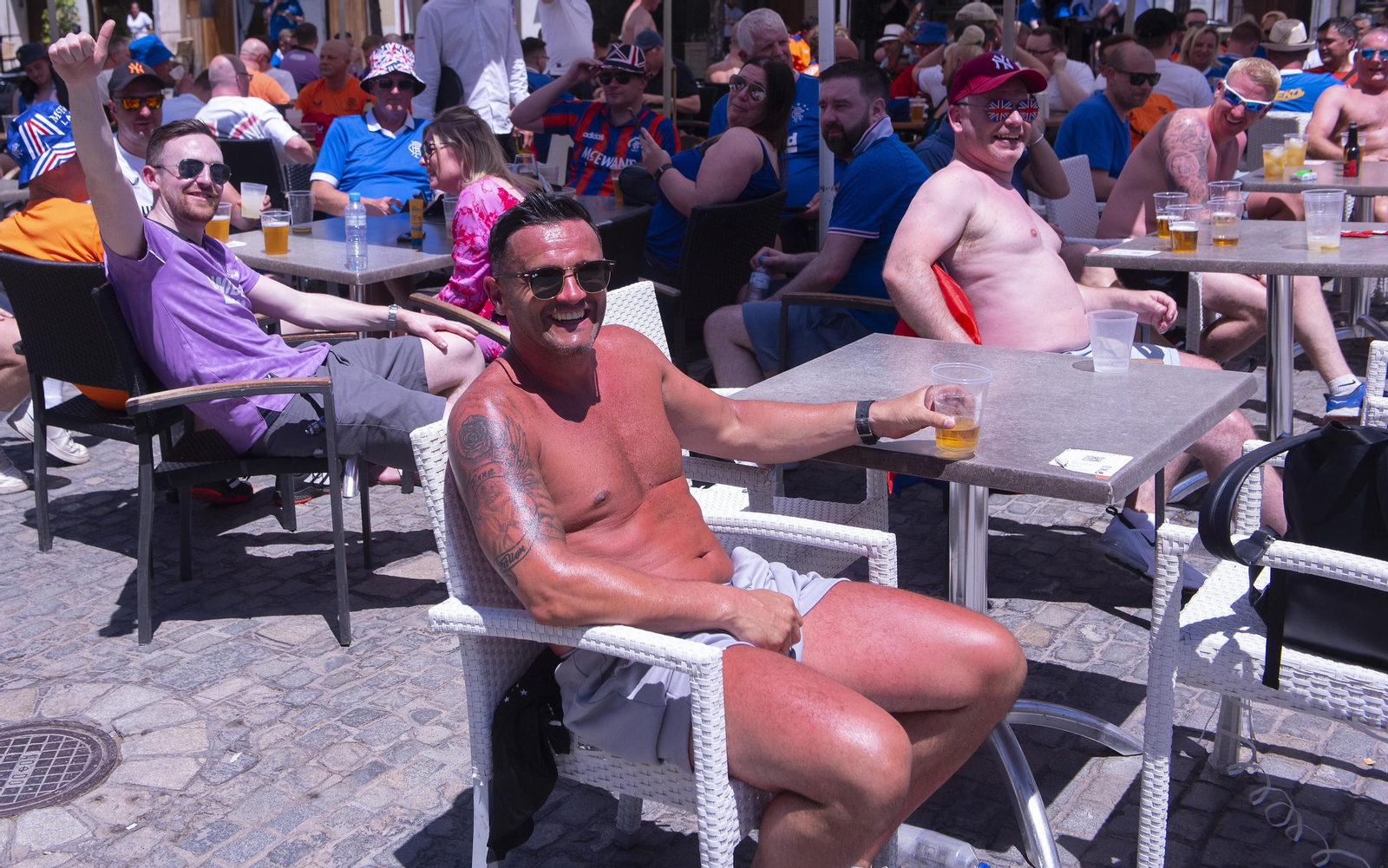 Las imágenes de los hinchas del Eintracht y del Rangers