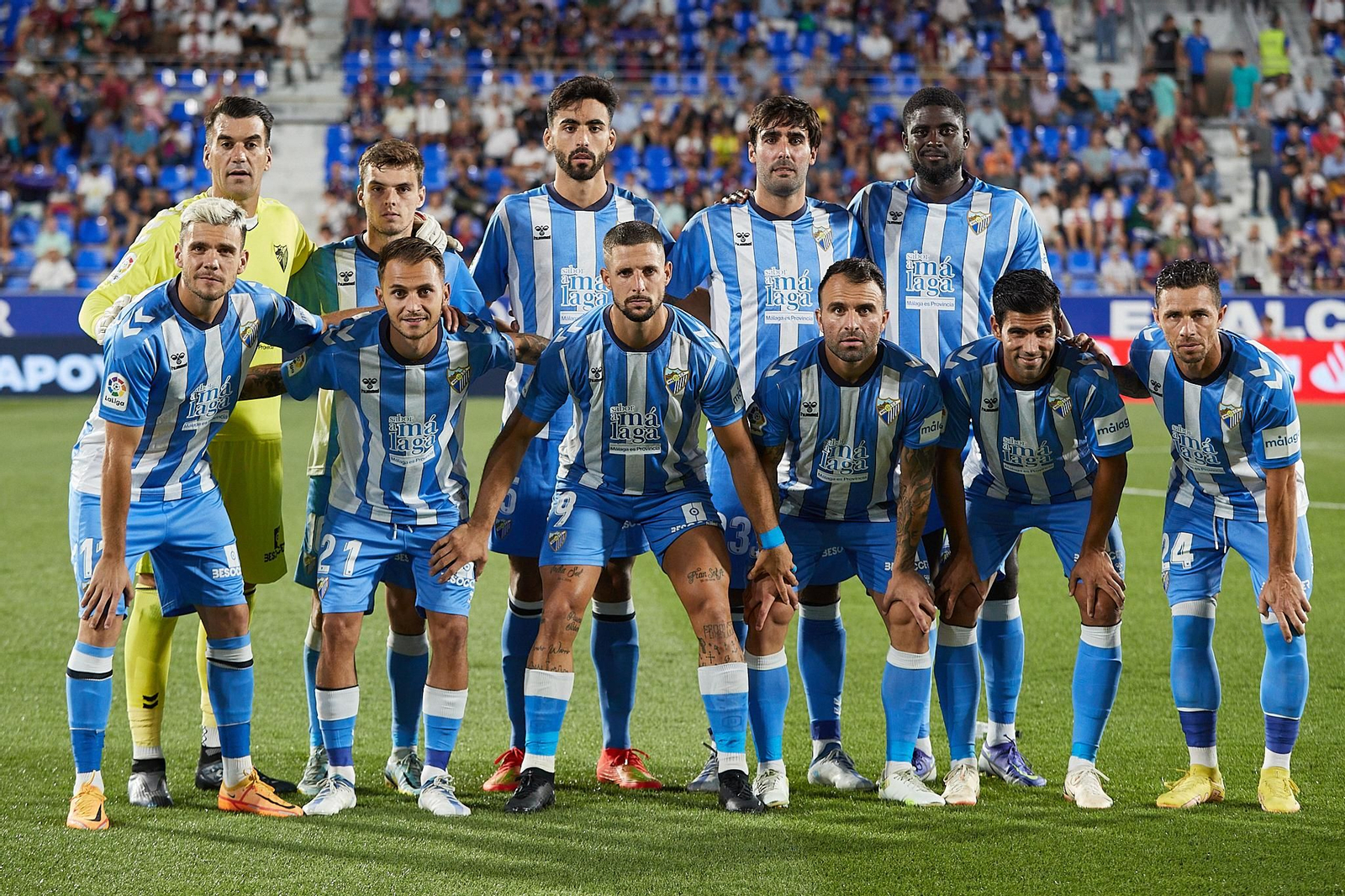 El once del Málaga CF en el Alcoraz.