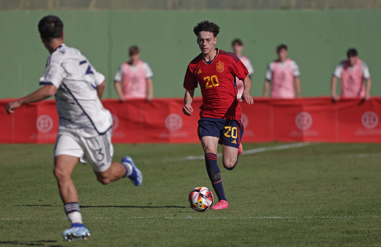 Las mejores fotos del segundo partido España - Italia sub-17 en Los Barrios