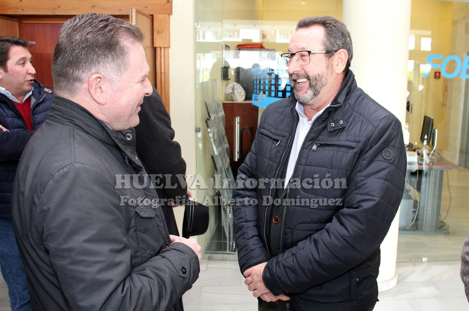 Mesa redonda en la FOE sobre retos y oportunidades de la transición energética, en imágenes