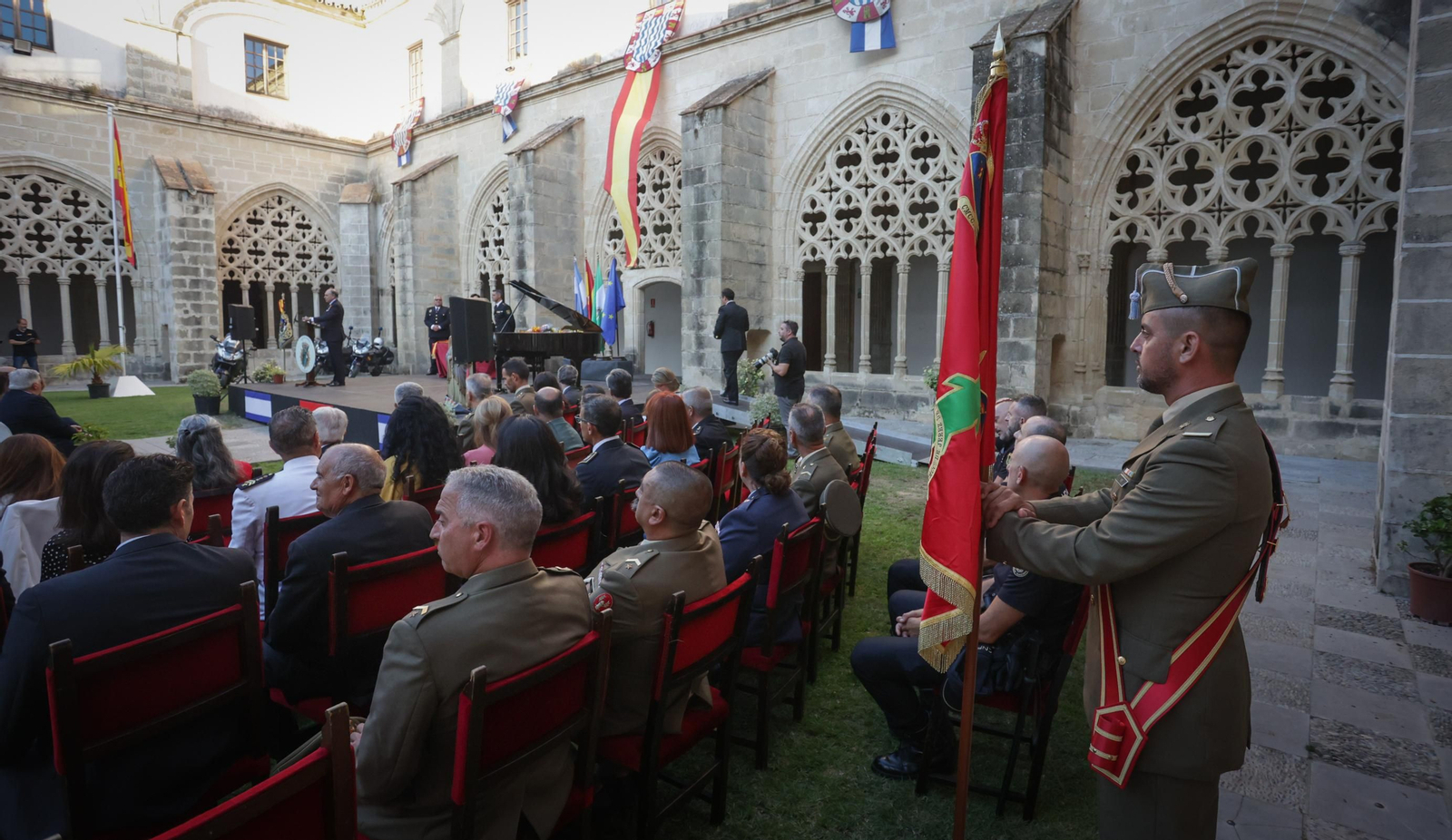Entrega de las medallas de la Asociación Santo Ángel de Jerez