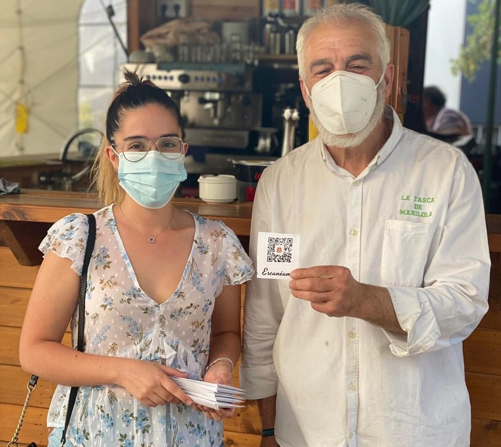 El Ayuntamiento de Dalías implanta códigos QR en los negocios de hostelería