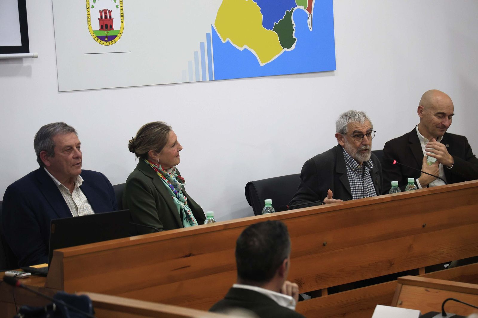 Las fotos de la presentación de las dos nuevas guías del patrimonio del Campo de Gibraltar