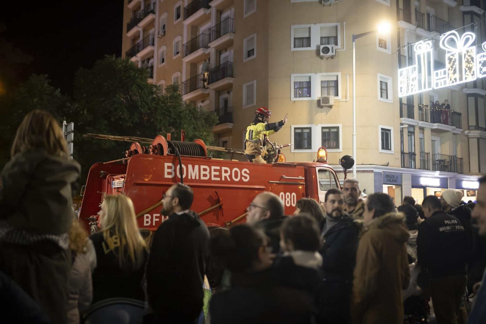 Imágenes de las Cabalgatas de los Reyes Magos de Huelva 2024