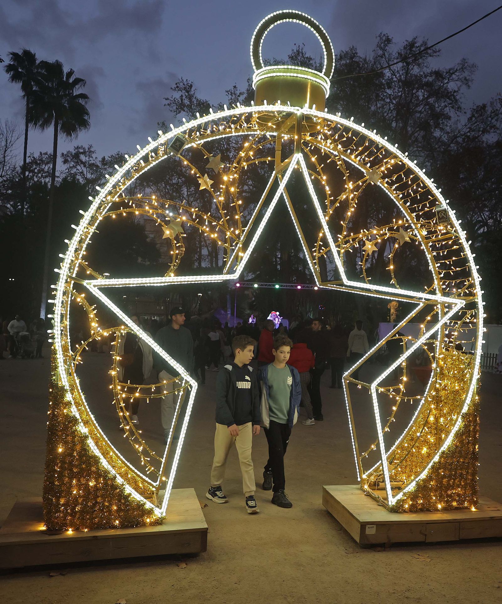 Las fotos del cantajuegos navideño en el Parque María Cristina de Algeciras