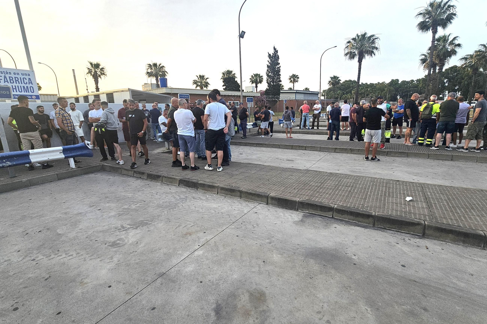 La primera jornada de la huelga del metal en el Campo de Gibraltar, en imágenes