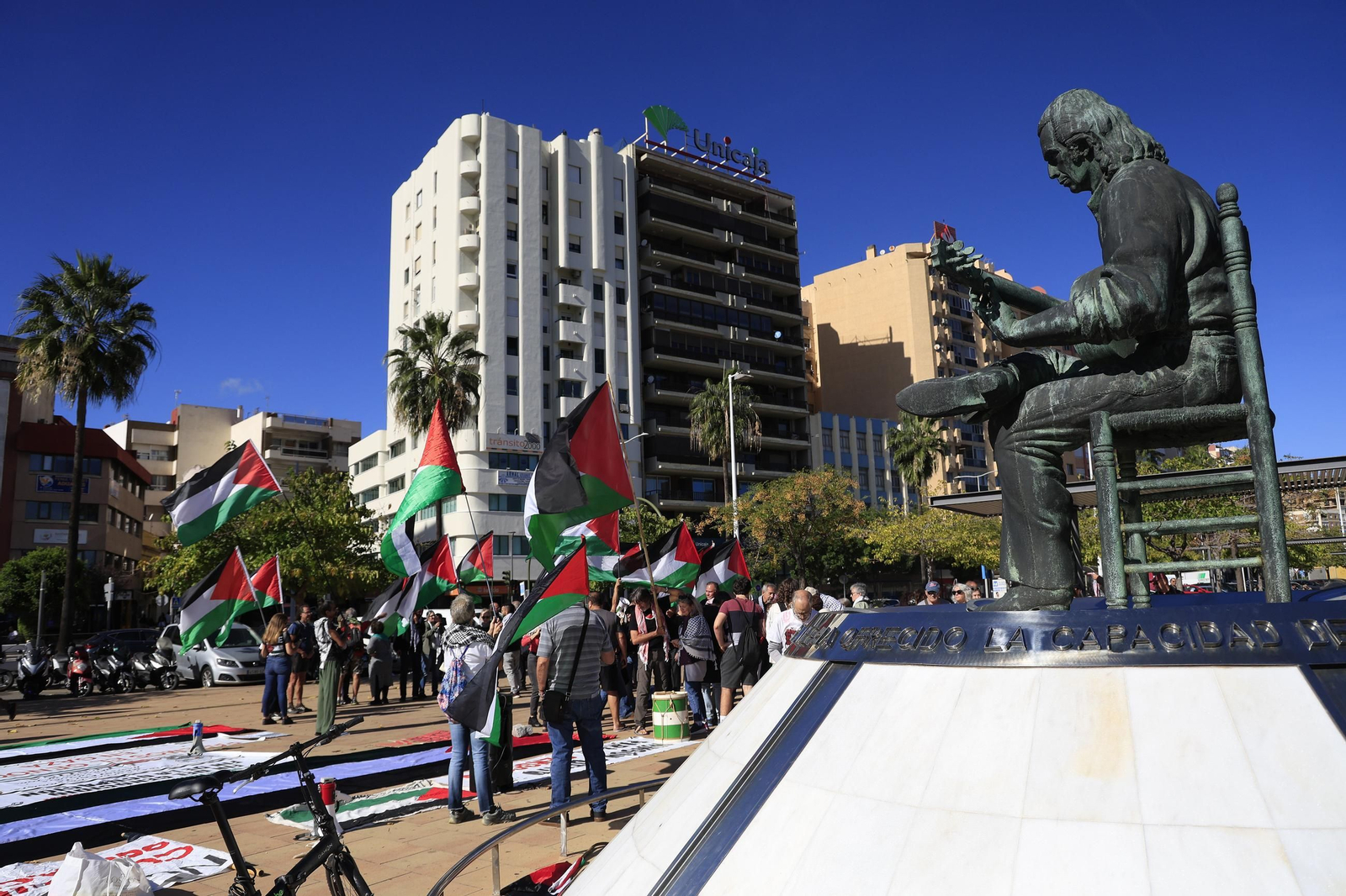 Fotos de la protesta en Algeciras contra el envío de armas a Israel
