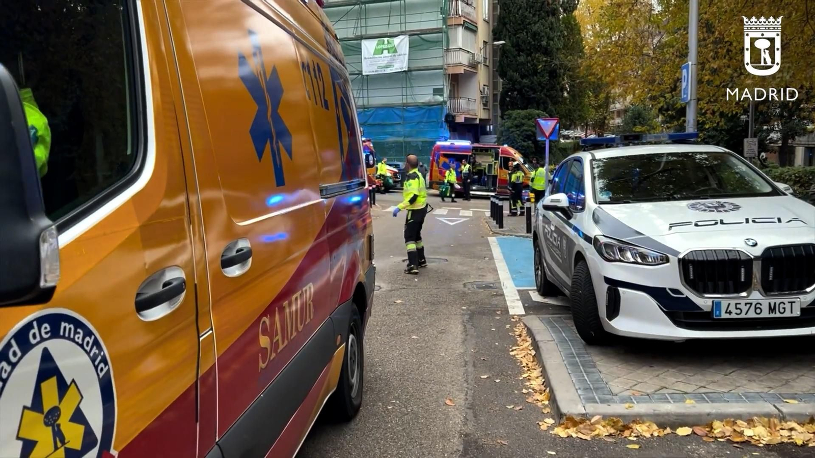 Muere una mujer tras tirarse desde un décimo con sus dos hijos, que han resultado graves