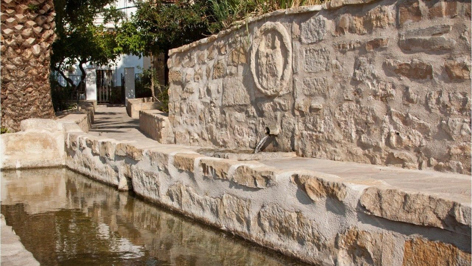 Lavadero Fuente del Caño en Canena. Lavadero Fuente del Caño en Canena.