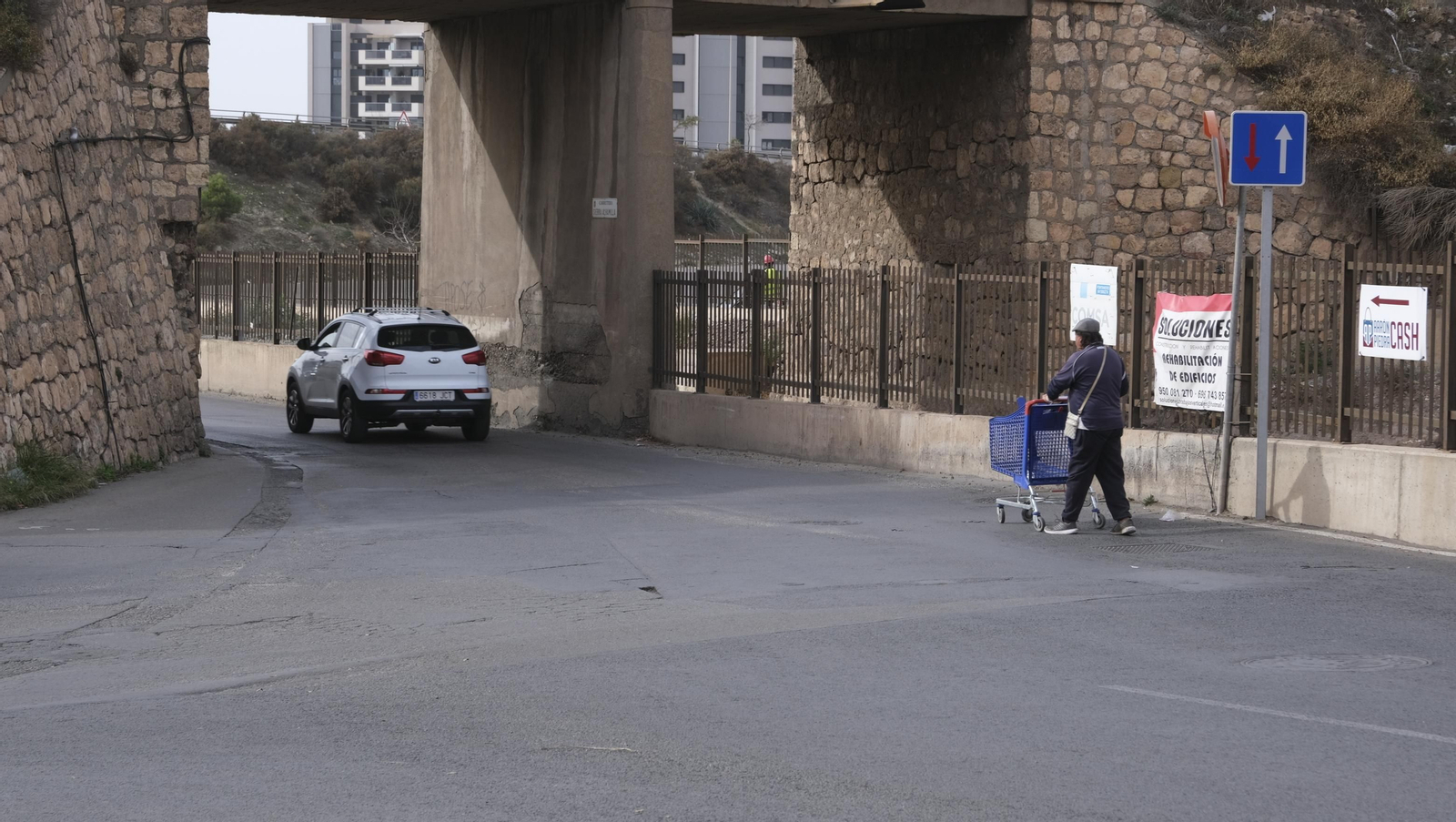 Imágenes del desmantelamiento del puente de Los Molinos, para el soterramiento del AVE