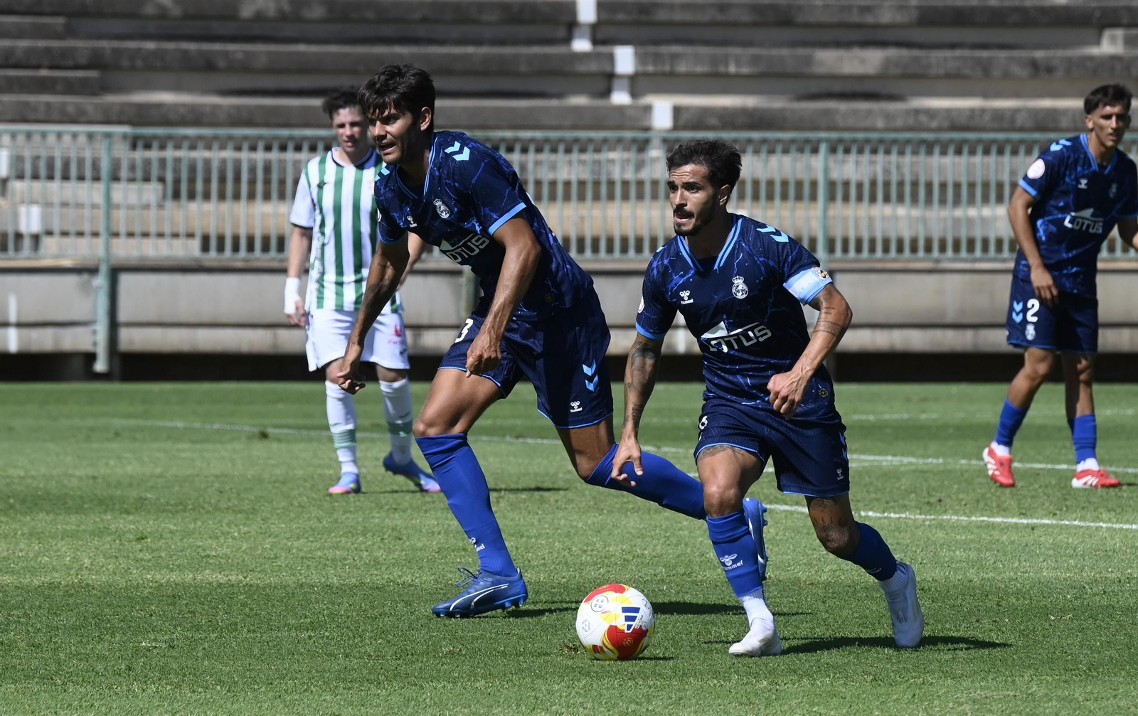 Las mejores fotos de la victoria del Córdoba B ante la Balompédica Linense