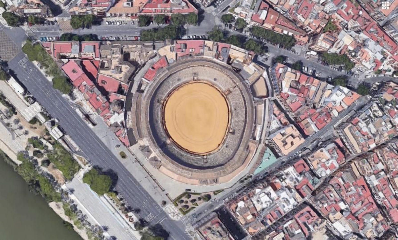 El entorno de la Maestranza desde las alturas.