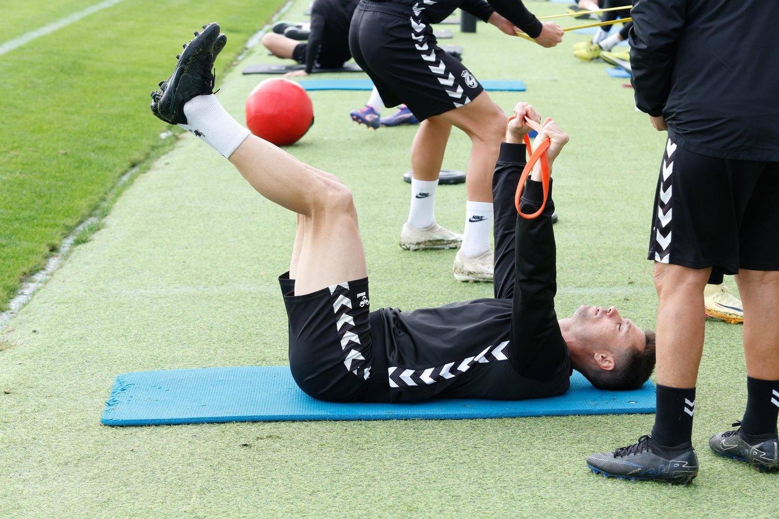 Las fotos del entrenamiento de la Balona previo al partido con el Villanovense