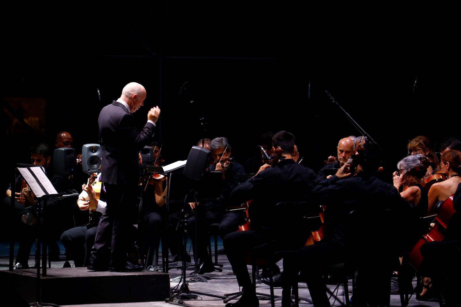 El Festival de la Guitarra de Córdoba abre con un homenaje a Manolo Sanlúcar, en imágenes