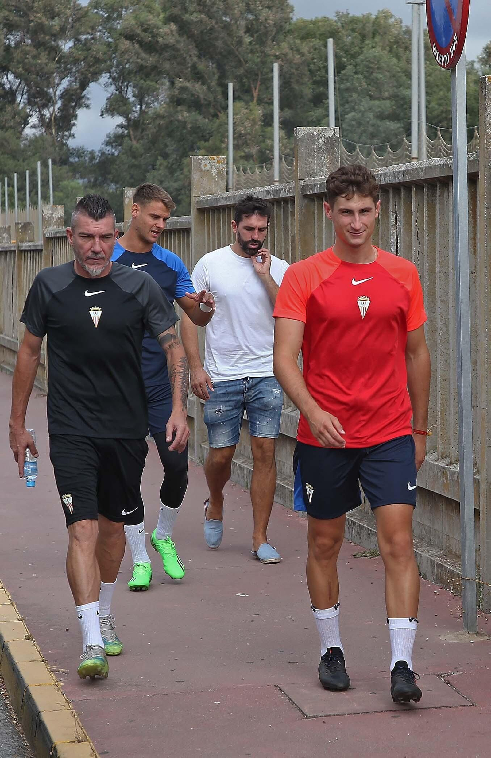 El primer entrenamiento del Algeciras CF de la temporada 23/24, en imágenes