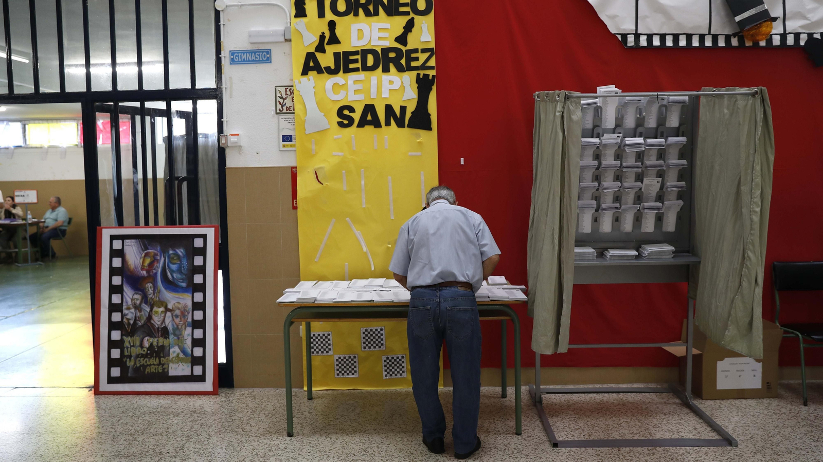 Fotos de la jornada electoral en La Línea