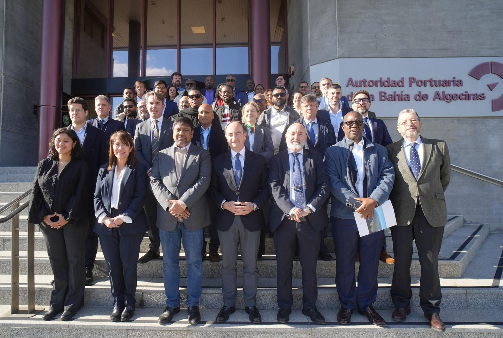 La delegación de los países del Caribe y los representantes de la Autoridad Portuaria.