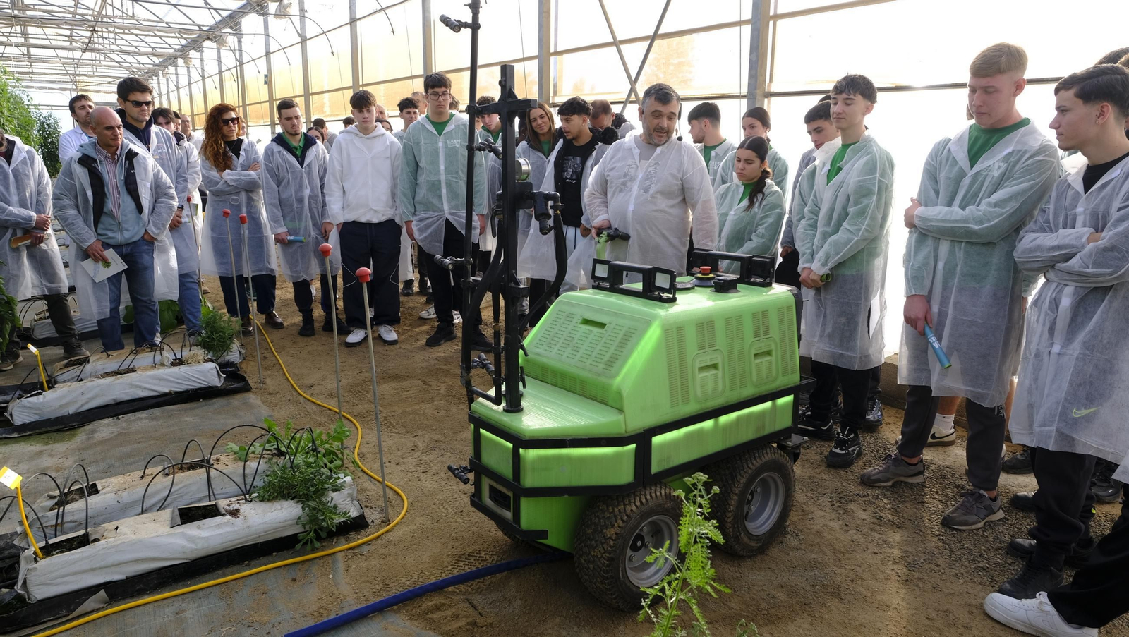 Jornada de puertas abiertas en la Estación Experimental Cajamar Las Palmerillas, en fotos