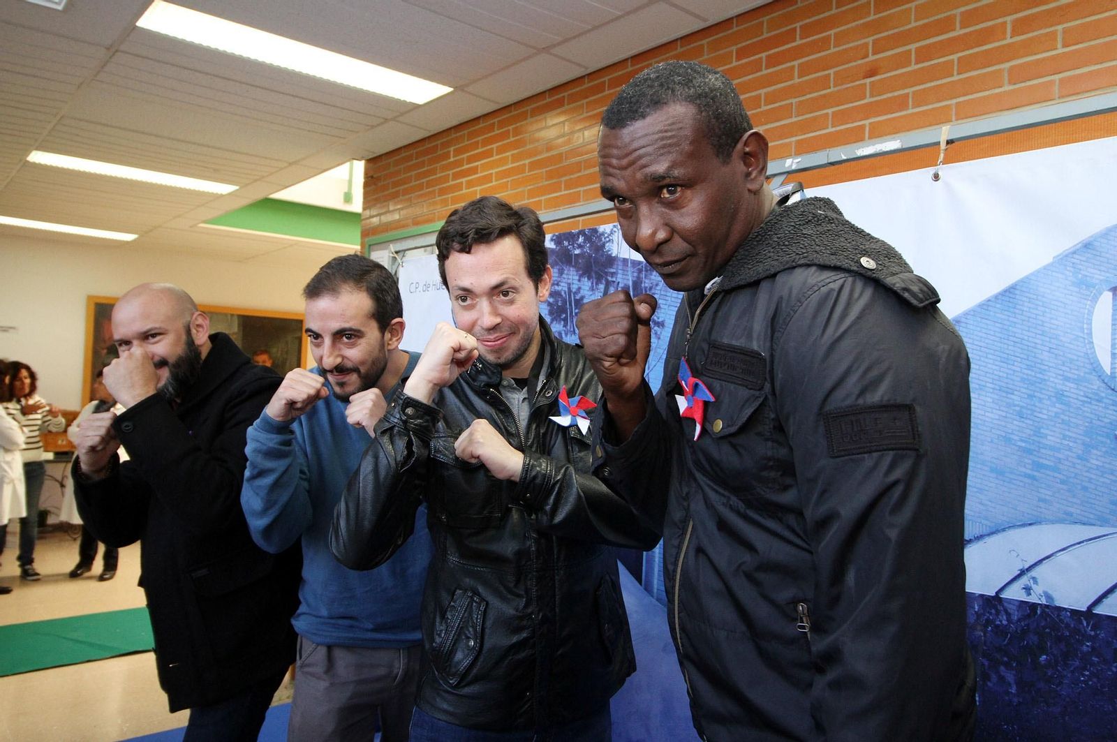 "El Piedra" visita la cárcel de Huelva, en imágenes