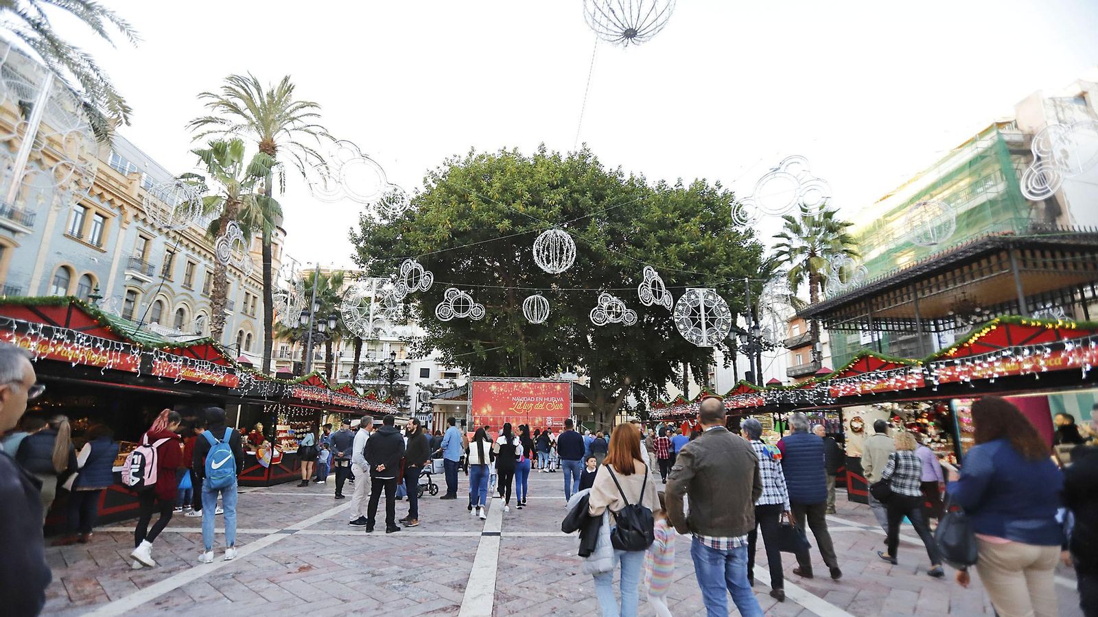 Mercado navideño de este año | Josué Correa
