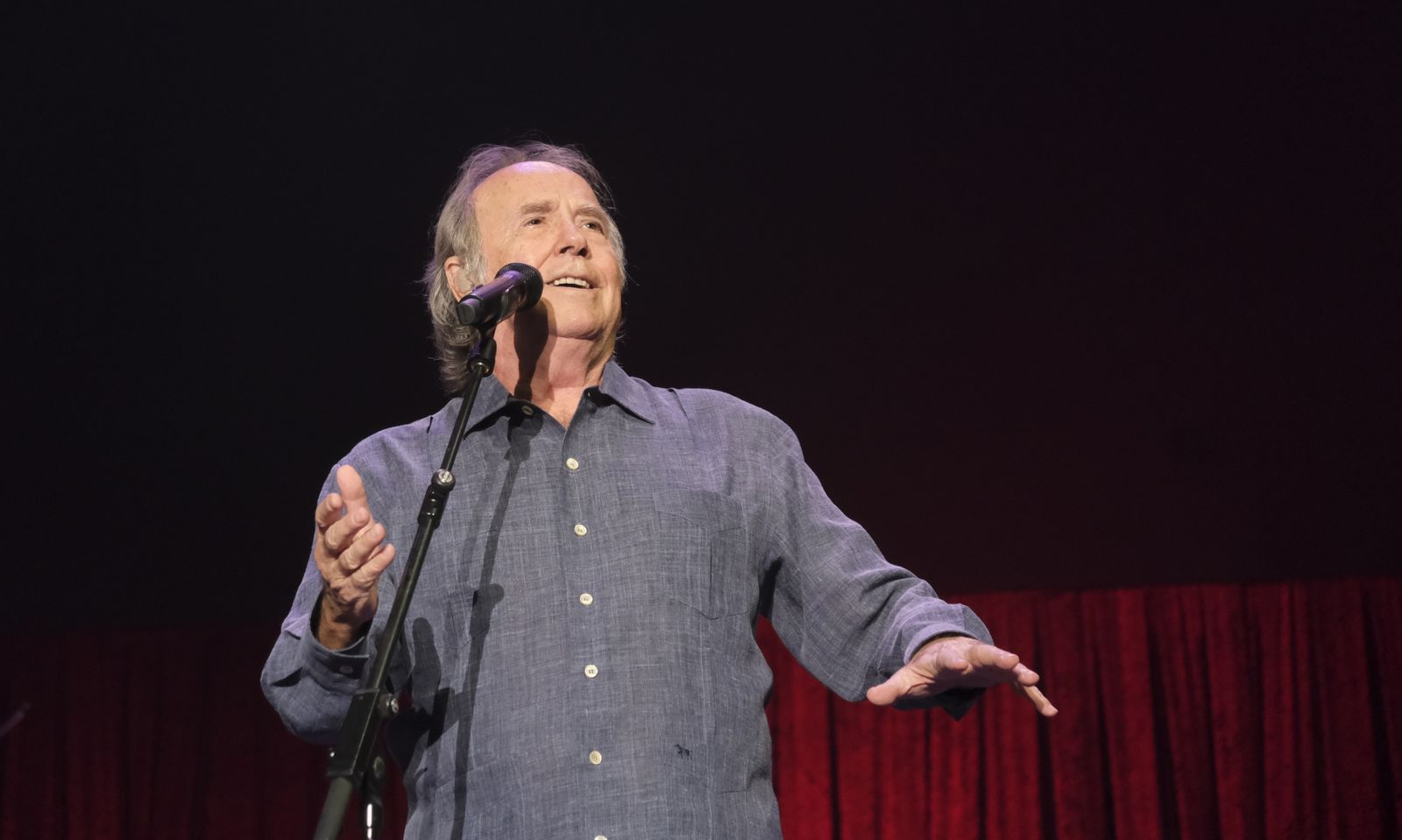 Las fotografías del concierto de despedida de Joan Manuel Serrat en Córdoba