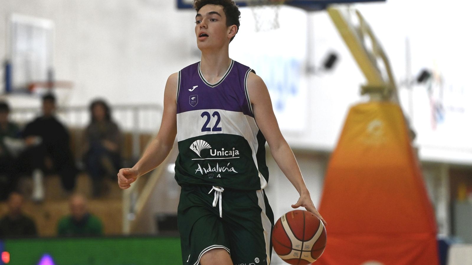 Manu Trujillo, en un partido de Liga EBA en Los Guindos. Manu Trujillo, en un partido de Liga EBA en Los Guindos.