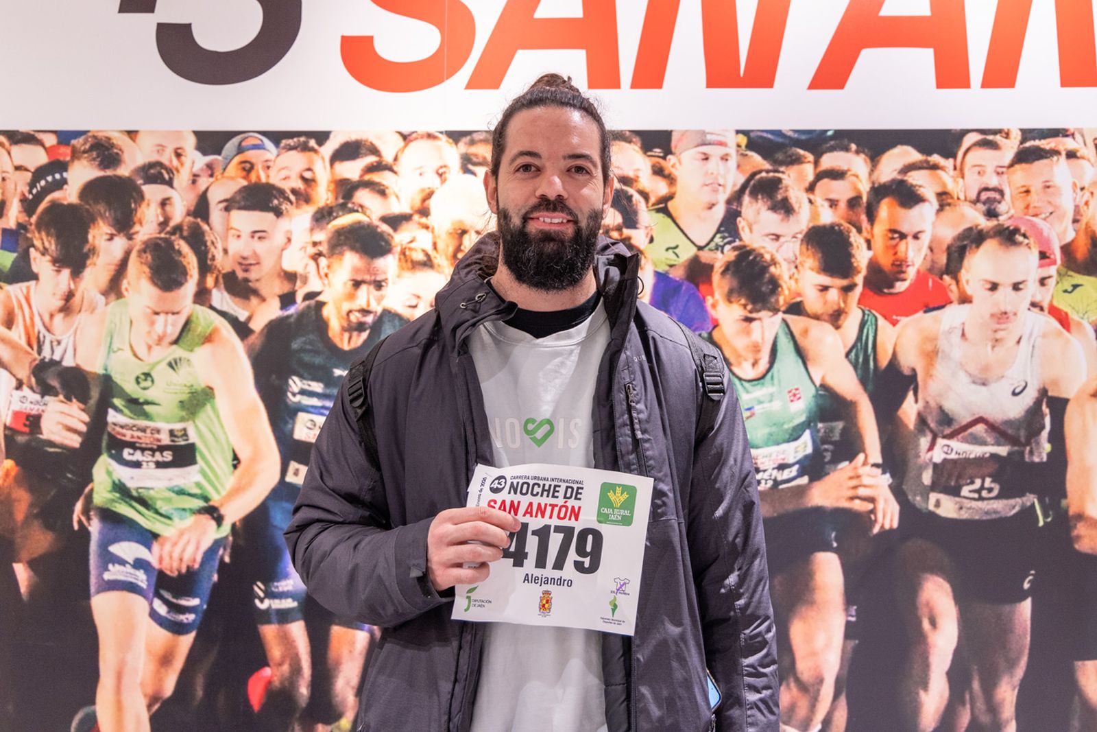 El pistoletazo de salida de la recogida de dorsales de la Carrera de San Antón 2026