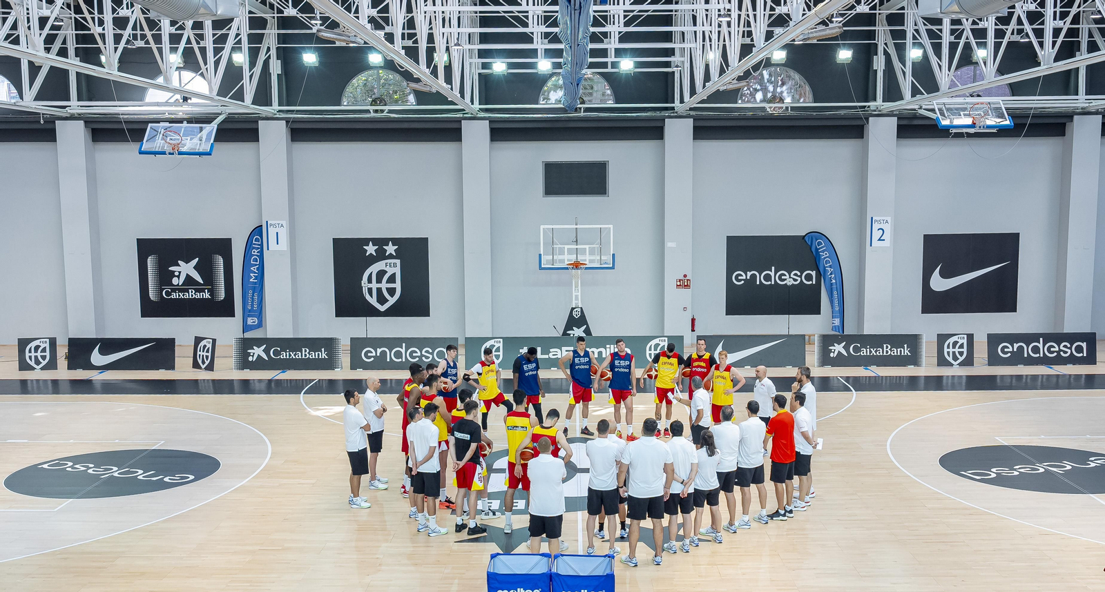 España vuelve a trabajar en Madrid con Alberto Díaz y Yankuba Sima España vuelve a trabajar en Madrid con Alberto Díaz y Yankuba Sima