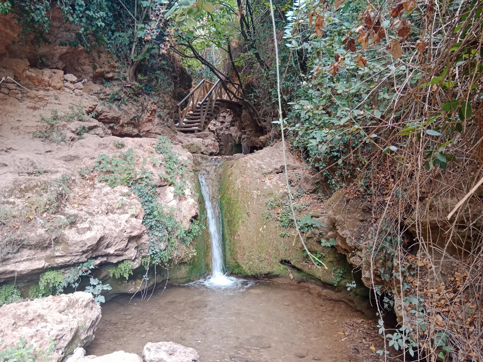 Así está en septiembre la preciosa cascada que puedes ver en Jaén