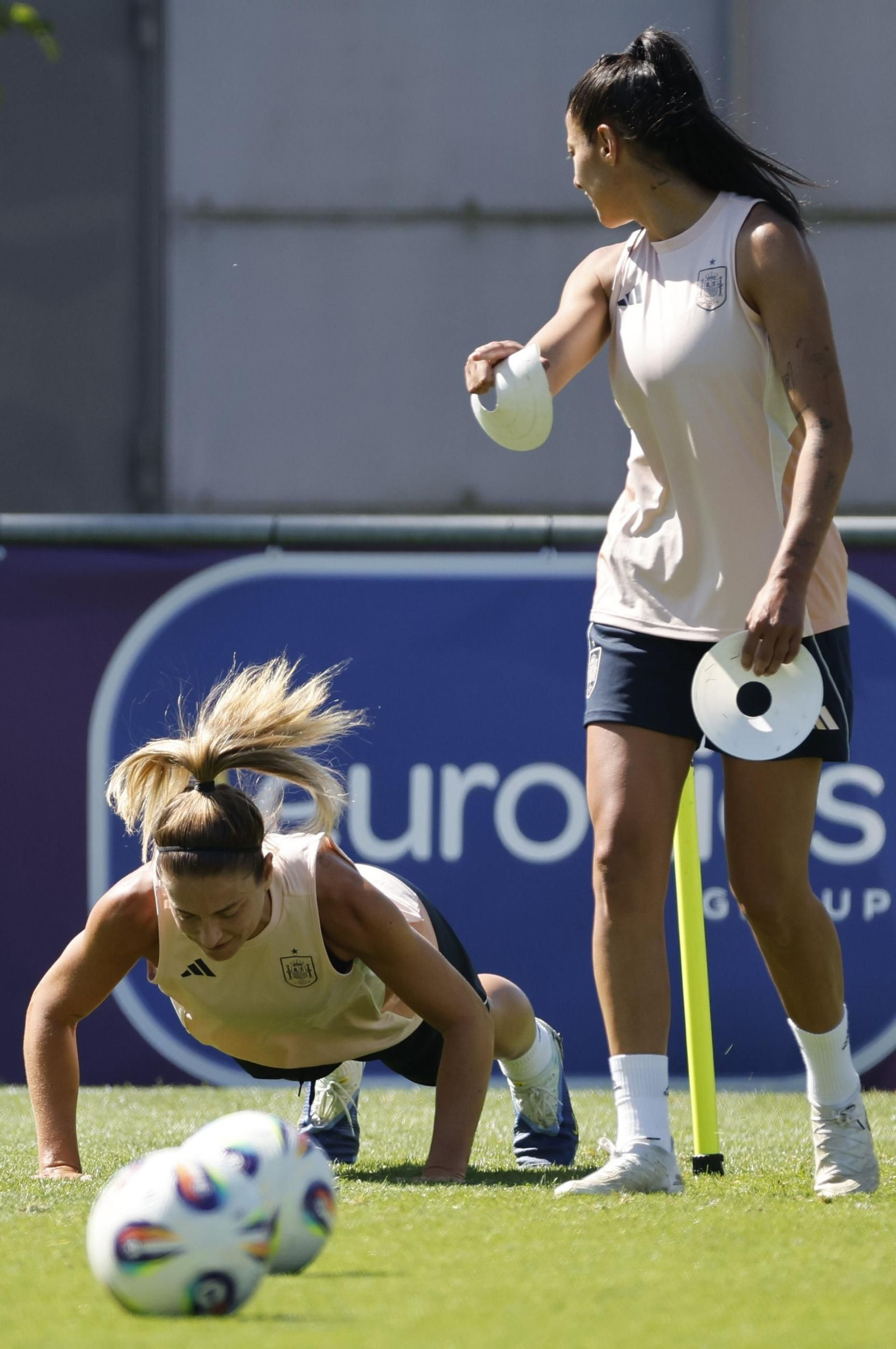 Las fotos de la selección española en la Eurocopa femenina Las fotos de la selección española en la Eurocopa femenina