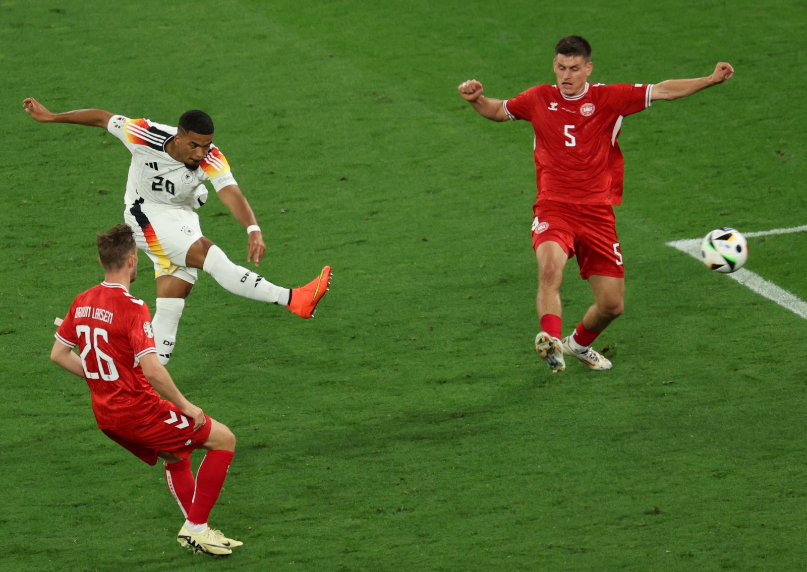 Las mejores fotos del Alemania - Dinamarca