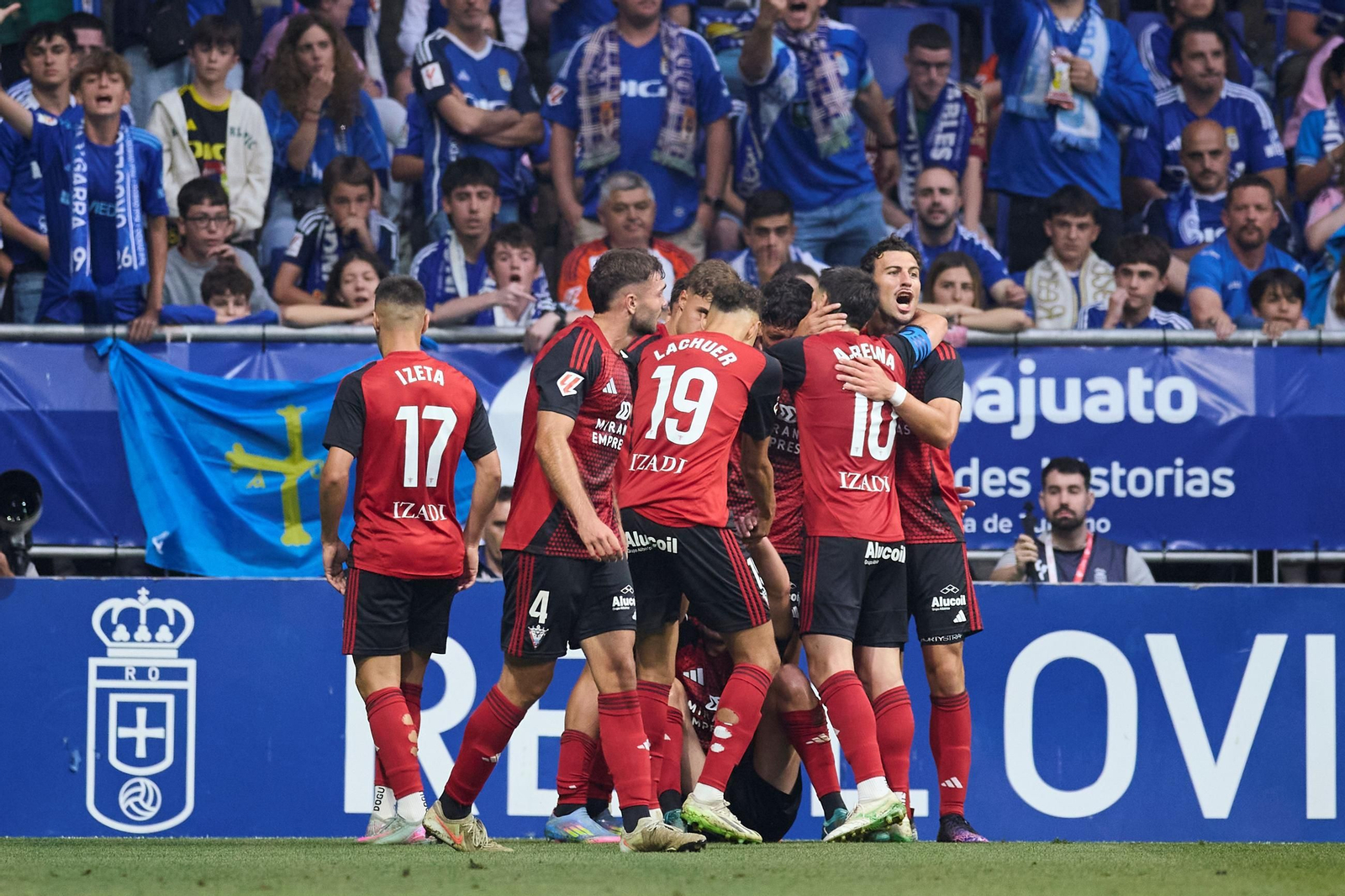 Las fotos del ascenso del Oviedo ante el Mirandés