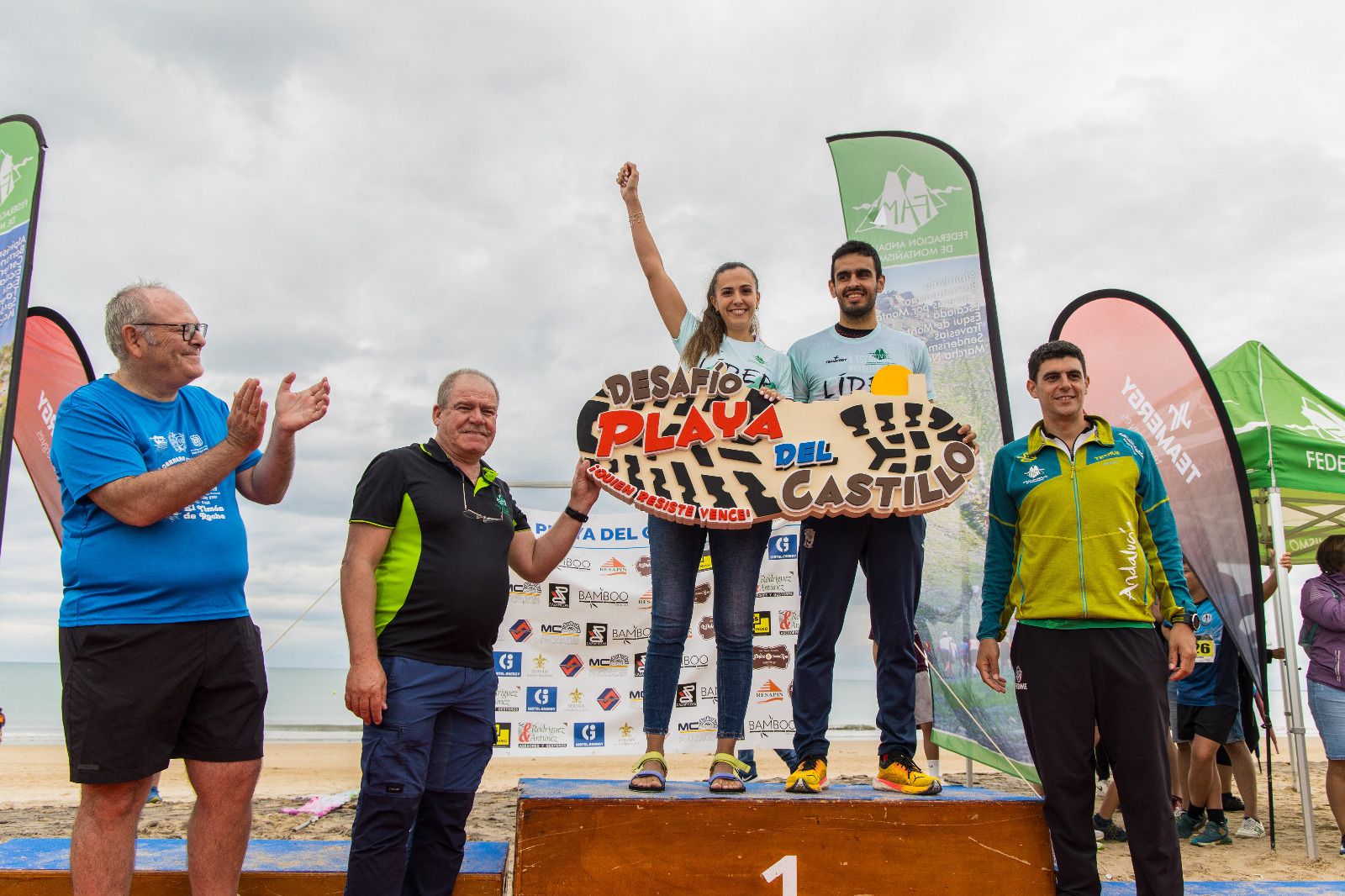 Imágenes del V Desafío Solidario Playa del Castillo de San Fernando.