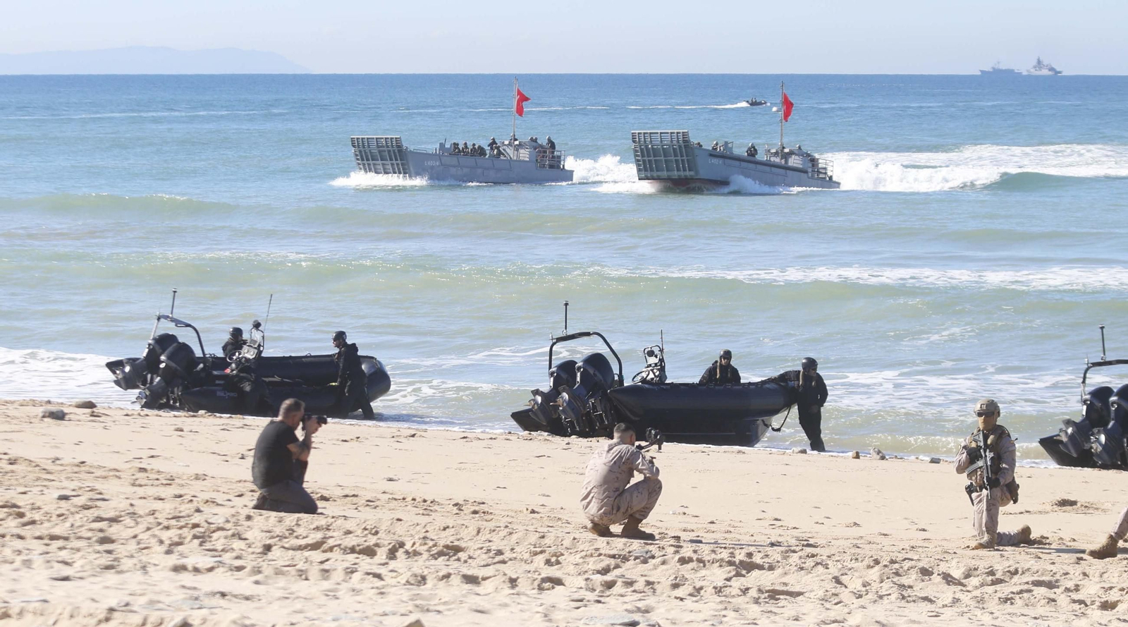Las fotos del espectacular ejercicio de la Armada y la OTAN en el Retín