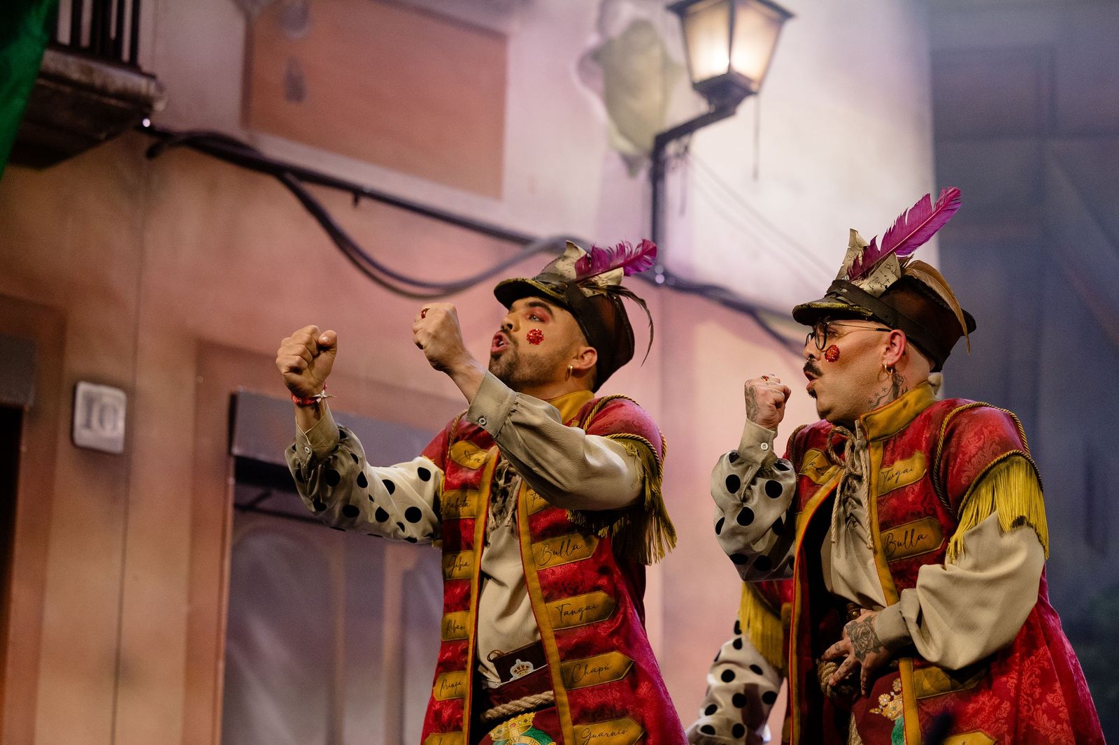 Búscate entre las mejores imágenes de la primera sesión de cuartos del COAC 2026