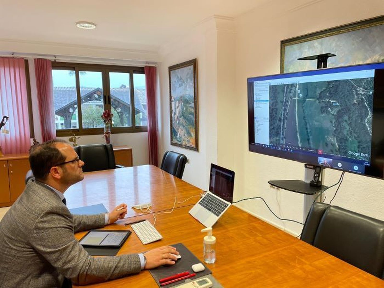 El alcalde de Castellar, Adrián Vaca