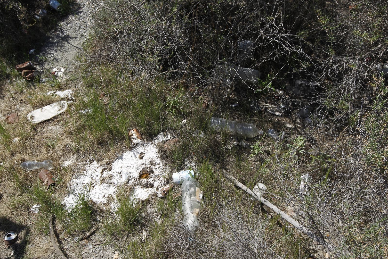Fotogalería basura en el Desierto de Tabernas