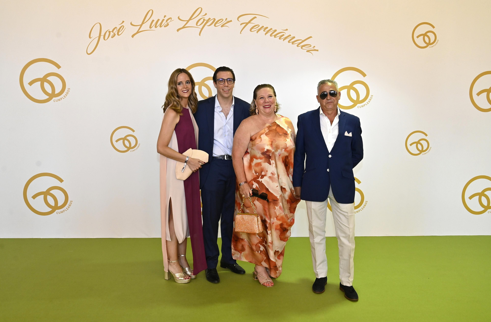 Laura Gallego y Pedro Pacheco, entre los invitados al 60 cumpleaños de El Turronero