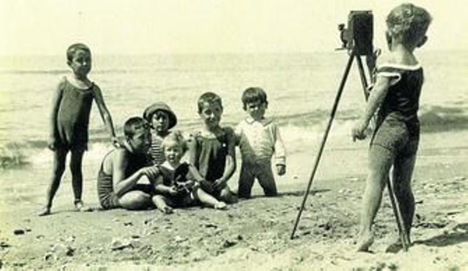 Una de las imágenes del fotógrafo José Sánchez Serrano que pueden contemplarse en el vestíbulo de la sede de la Diputación Provincial.