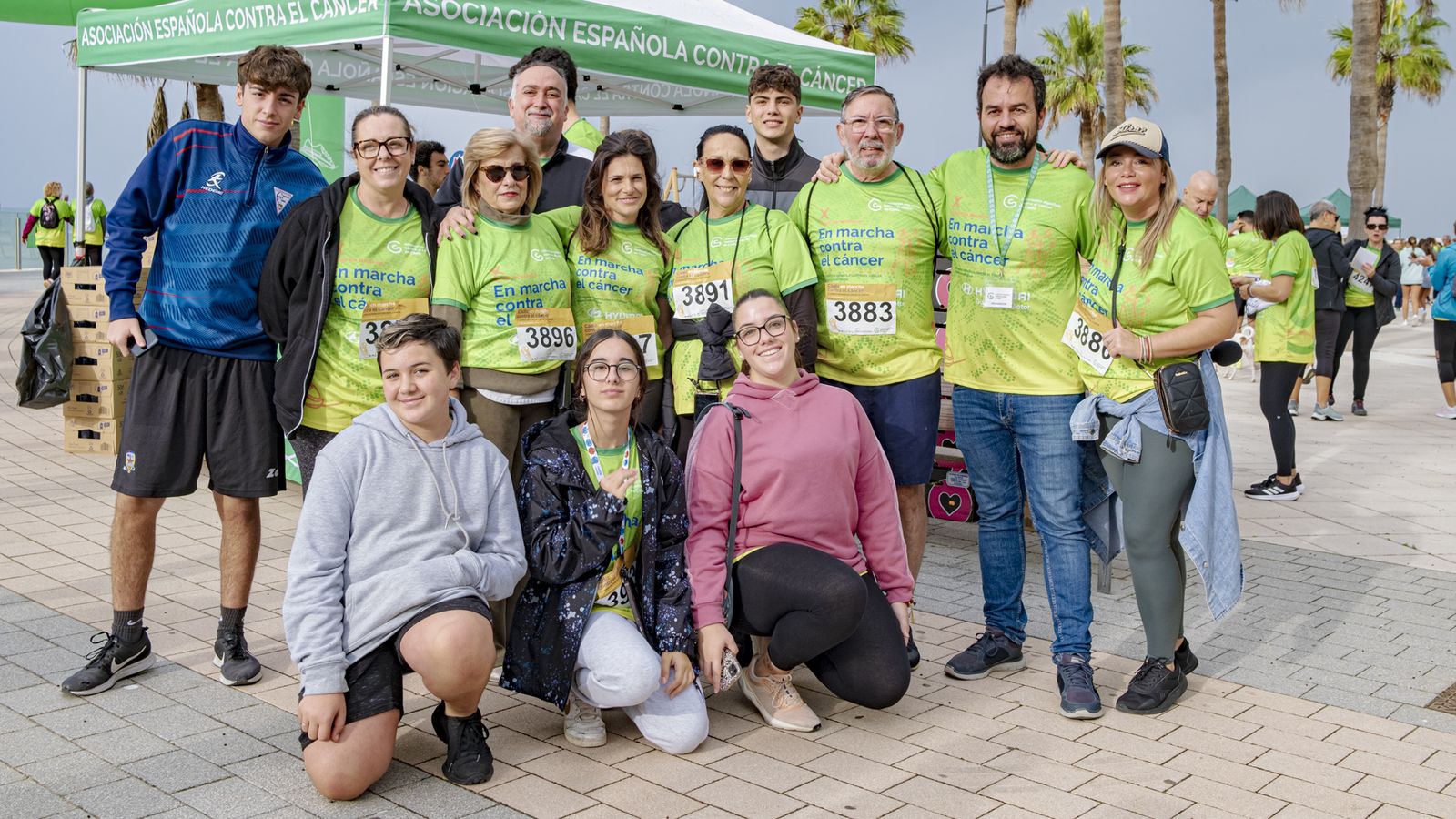 Búscate entre las fotos de la X carrera Cádiz en marcha contra el cáncer