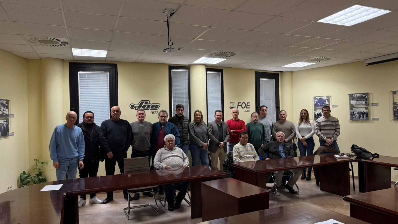 Representantes de las asociaciones de montaje de Huelva, en la FOE.