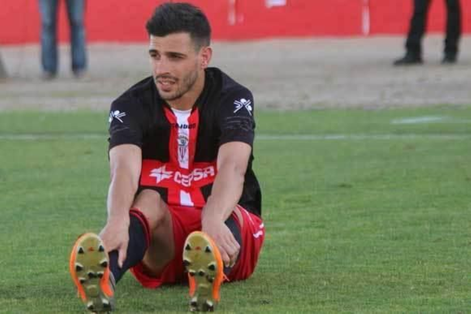 La amenaza del descenso fue un duro golpe para los algecireños.   Foto: LOF