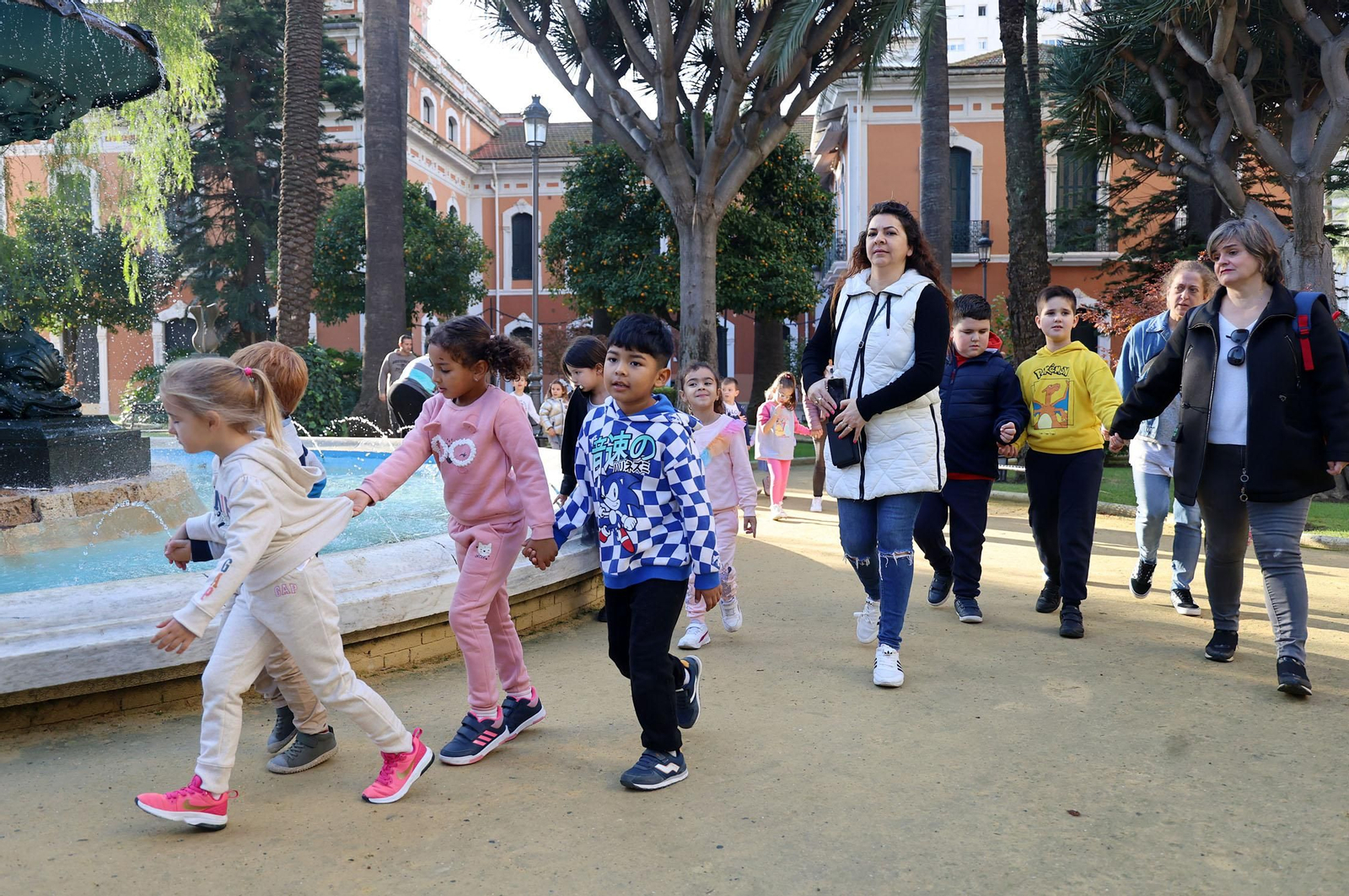 Imágenes de la sección Primera Pantalla para escolares y presentración de películas a concurso del 50 Festival de Huelva Cine Iberoamericano