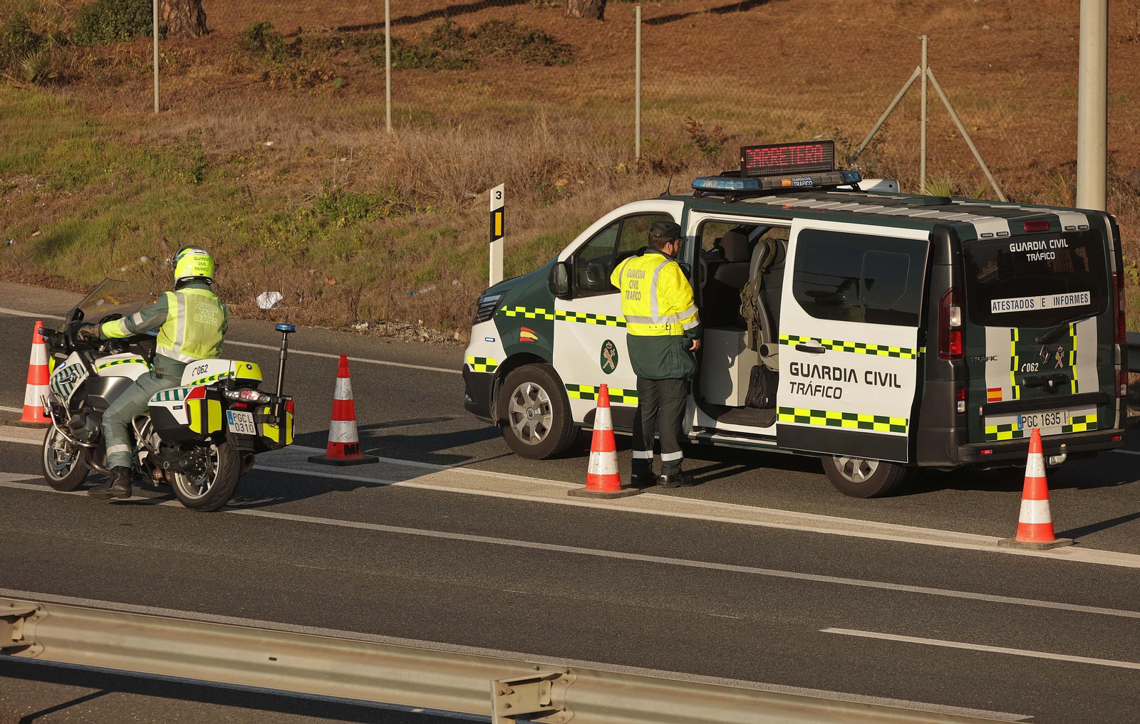 Imágenes de la segunda jornada de huelga en Acerinox