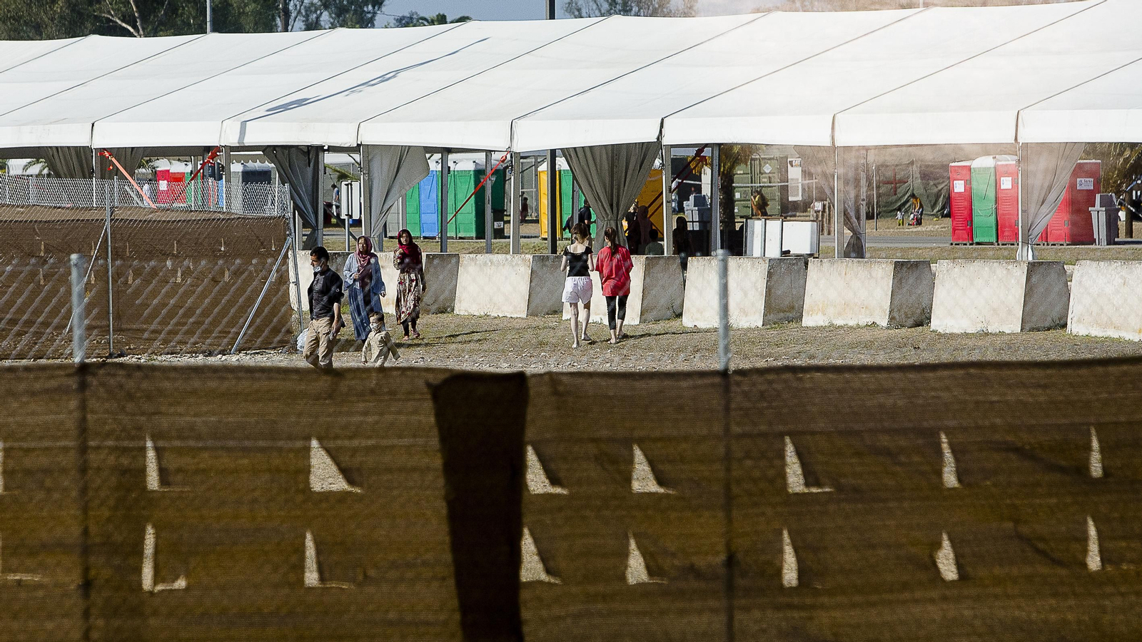 Imágenes de la llegada a Rota de refugiados afganos