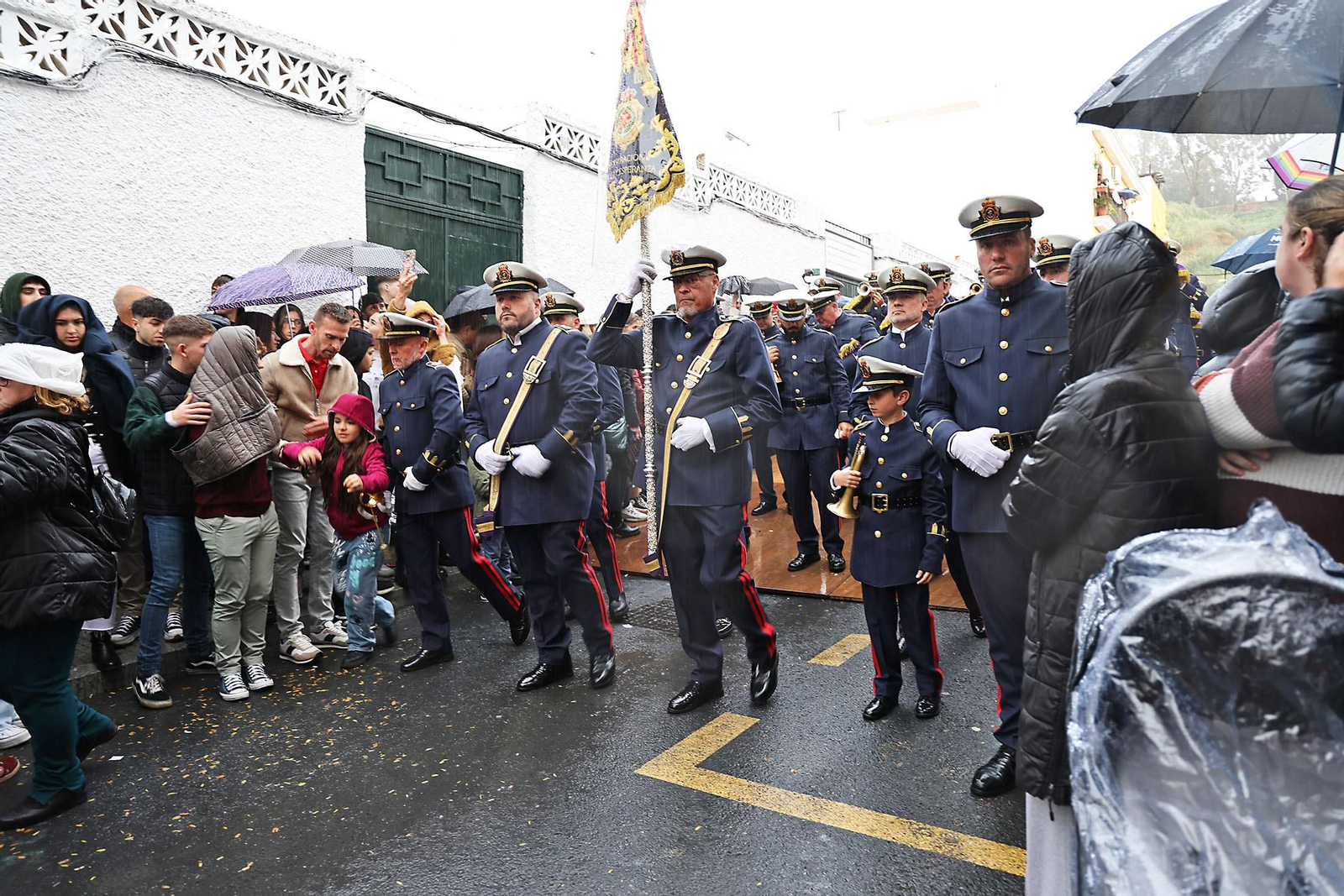 Las mejores imágenes del Martes Santo en Huelva: La Hermandad de La Lanzada