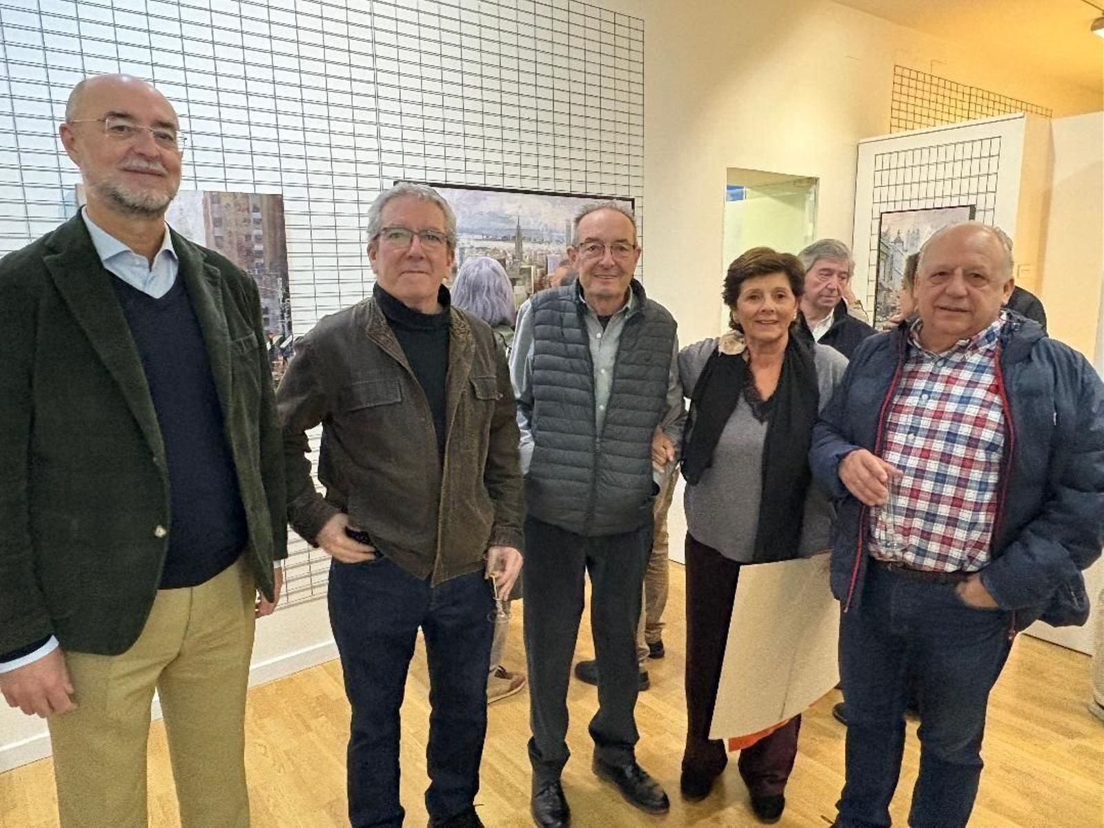 José Carlos García Solano, el pintor Ricardo Galán Urréjola, los galeristas Rafael Benot y Esperanza Peinado y Juan Ramón Cirici Narváez, durante la inauguración.