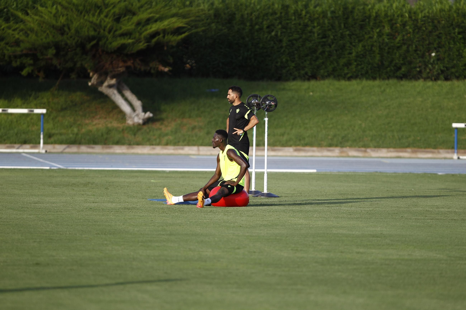Primer entrenamiento de la Temporada 2025-2026 de la U.D. Almería, en imágenes