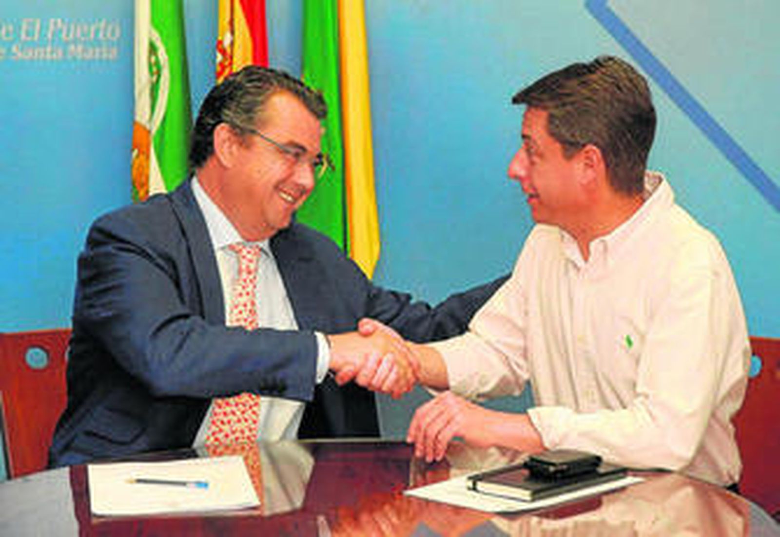 El alcalde Enrique Moresco y el director general de Bauen, José María Quirós Gil, firmaron ayer el acuerdo.